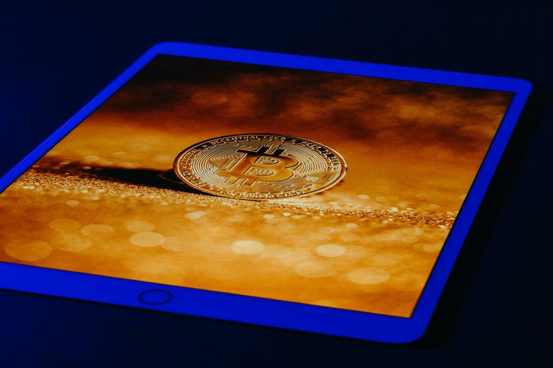 On-Chain Whales Use 20x Leverage to Go Long on Bitcoin, with Position Value Exceeding $400 Million
